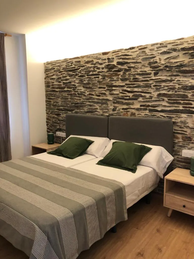 Imagen 7 de APARTAMENTOS ARMANYA 3