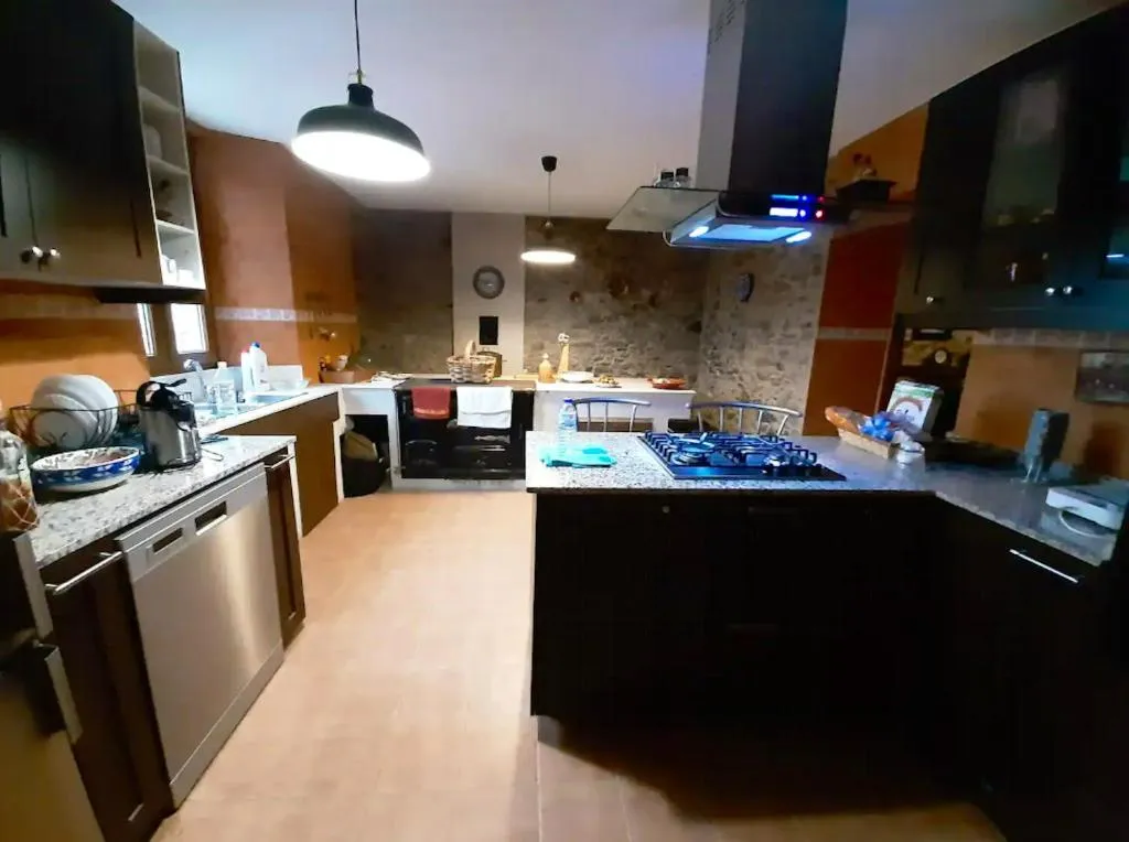 Imagen 6 de Spacious villa with pool in Empalme de Vilar 300 m² 8 guests