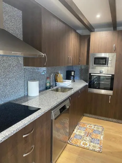 Imagen 8 de Casa do Feligrés e da Alsira