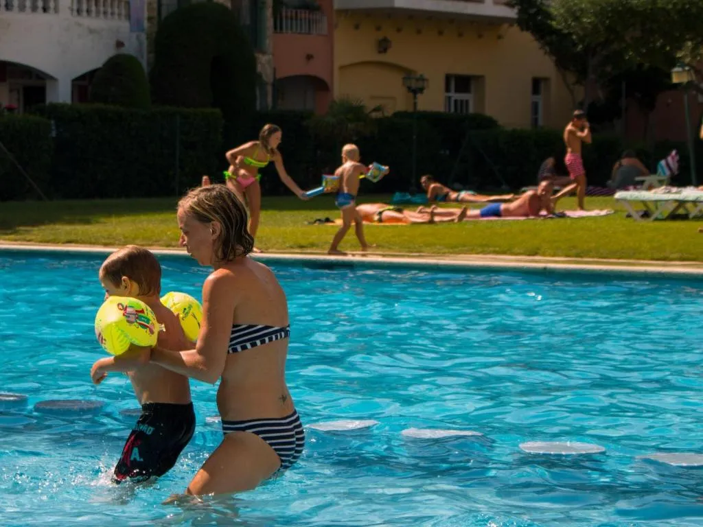 Imagen 7 de Holiday apartment with swimming pool