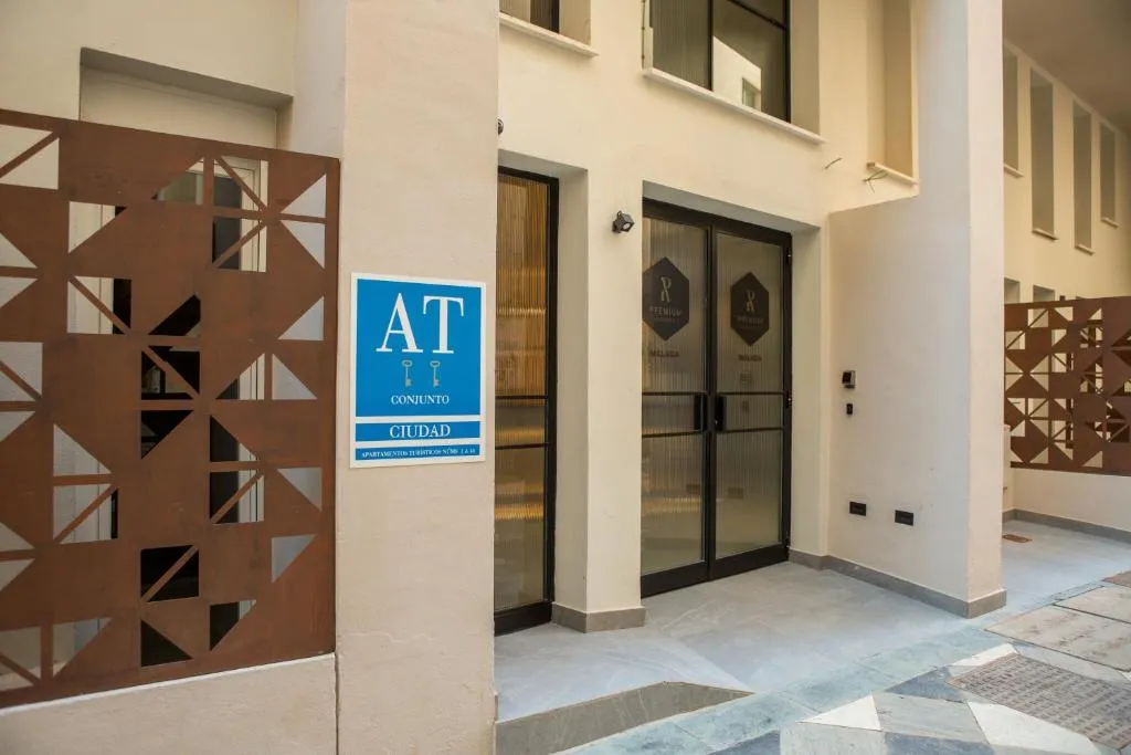 Imagen 6 de Apartamentos Málaga Premium - Calle San Telmo