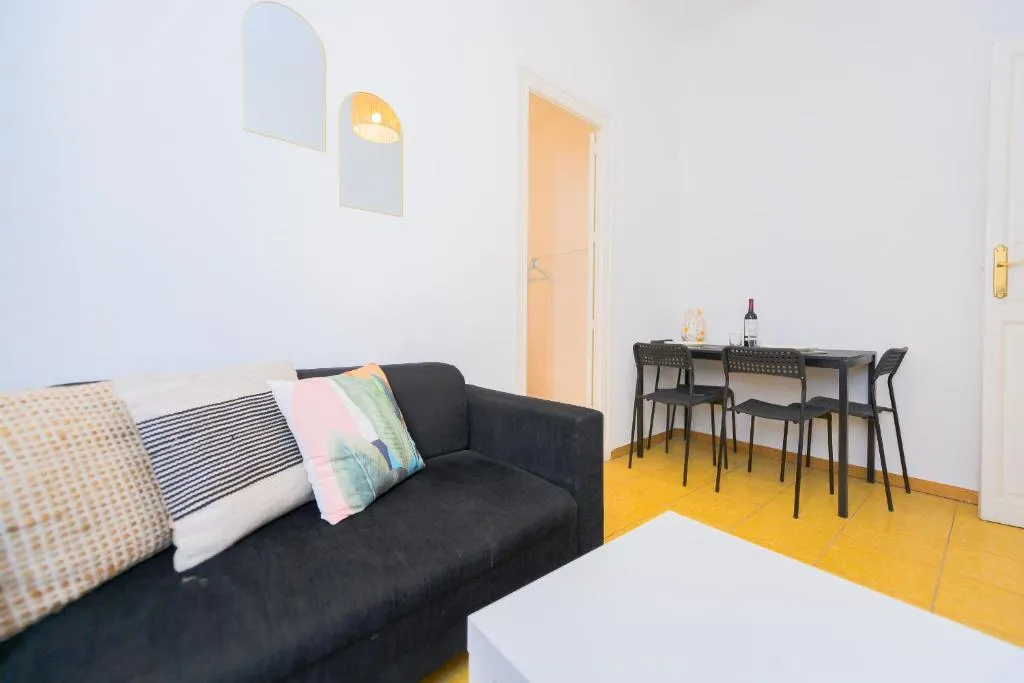 Imagen 6 de For You Rentals Encantadora vivienda TEMPORAL de 3 habitaciones en Madrid AME49