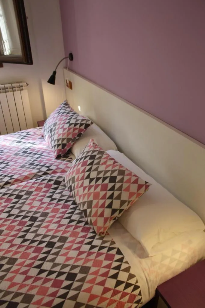 Imagen 2 de Hostal La Ribera del Júcar