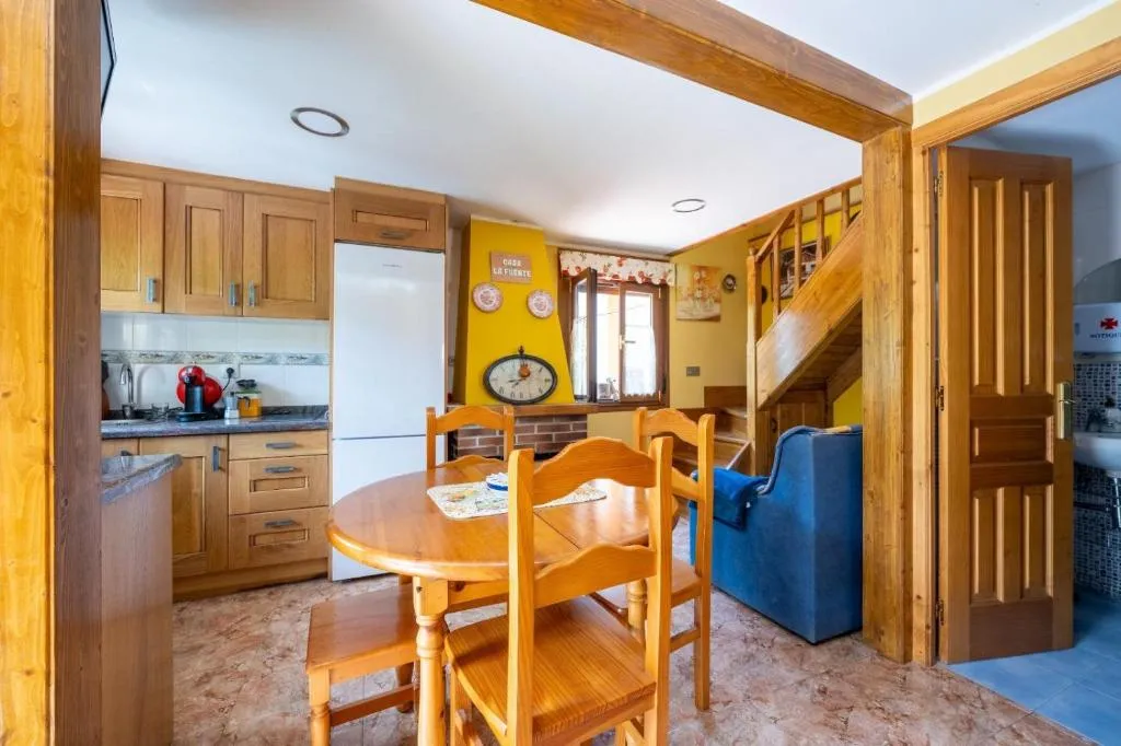 Imagen 1 de Casa en Campo de Caso