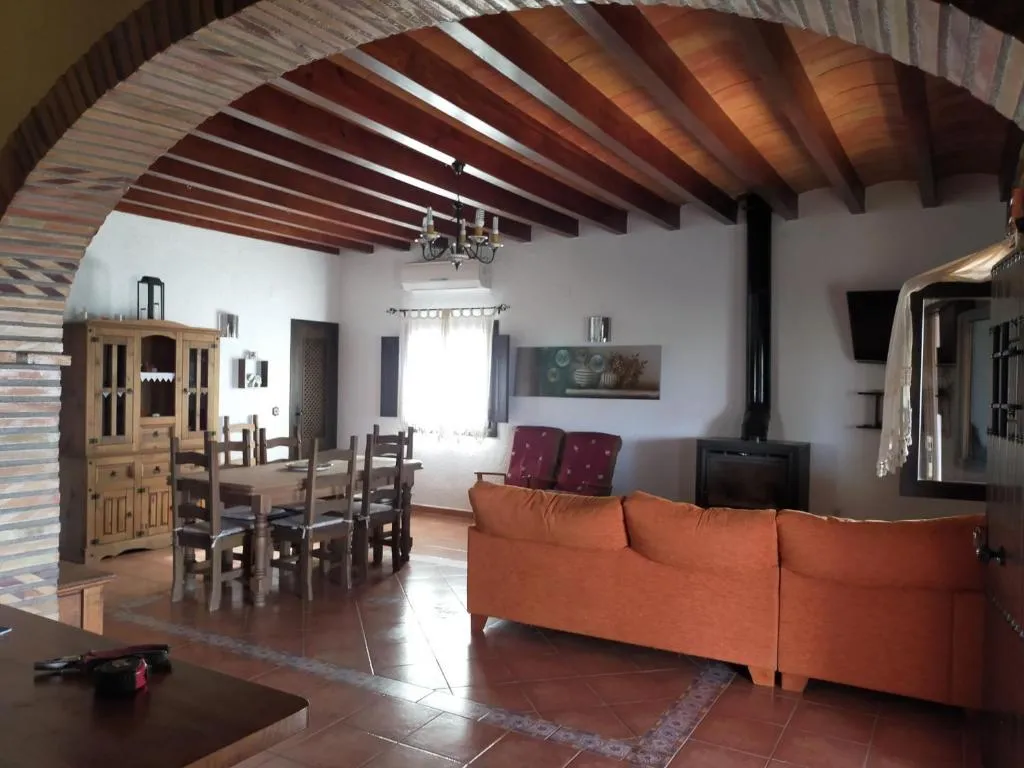 Imagen 3 de Spacious villa with large private pool and incredible views