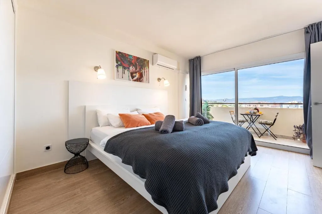 Imagen 3 de Sunrise Haven, Spacious, Bright, Pool, Terraces