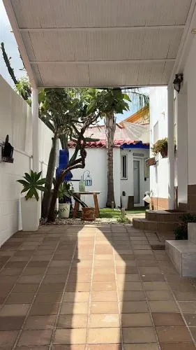 Beach-Goretti House