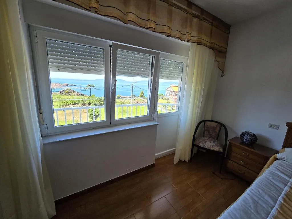 Imagen 1 de Piso de 3 dormitorios en la costa de Carnota