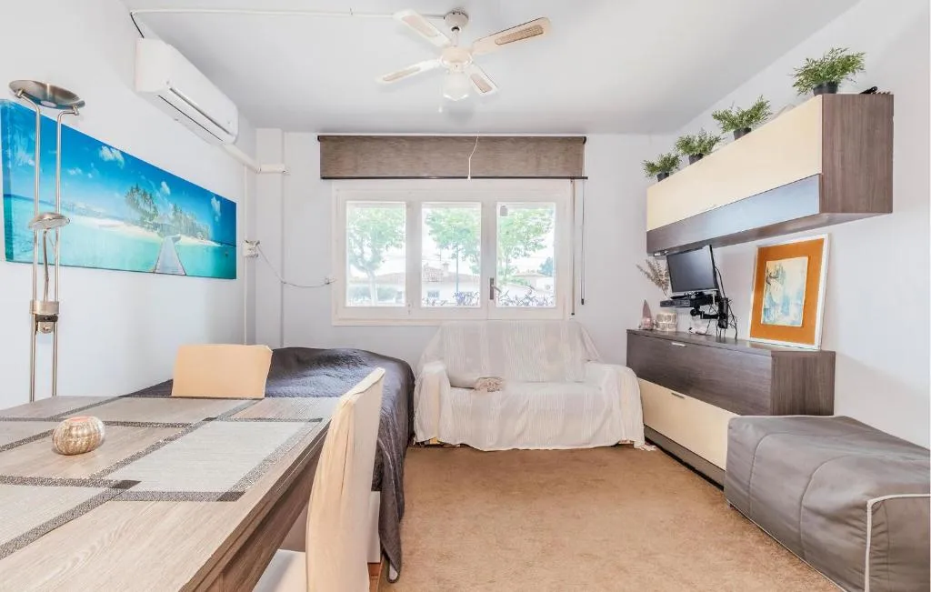 Imagen 1 de 1 Bedroom Pet Friendly Apartment In Empuriabrava
