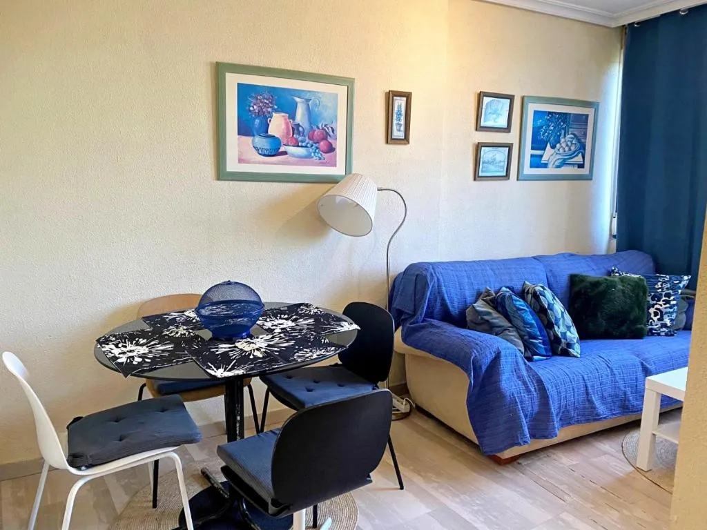 Imagen 3 de Apartment with Beach Views