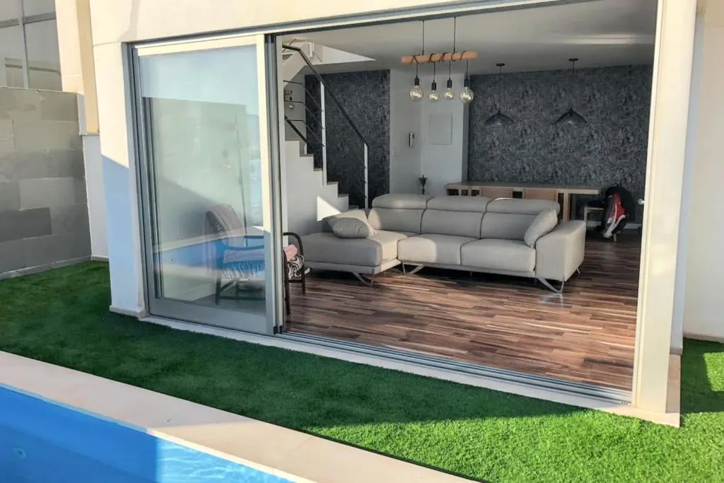 Imagen 8 de Friendly villa in Cullera with private pool 120 m²