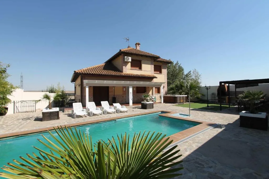 Imagen 1 de Casa Jardin del Valle TuCasaTemporal