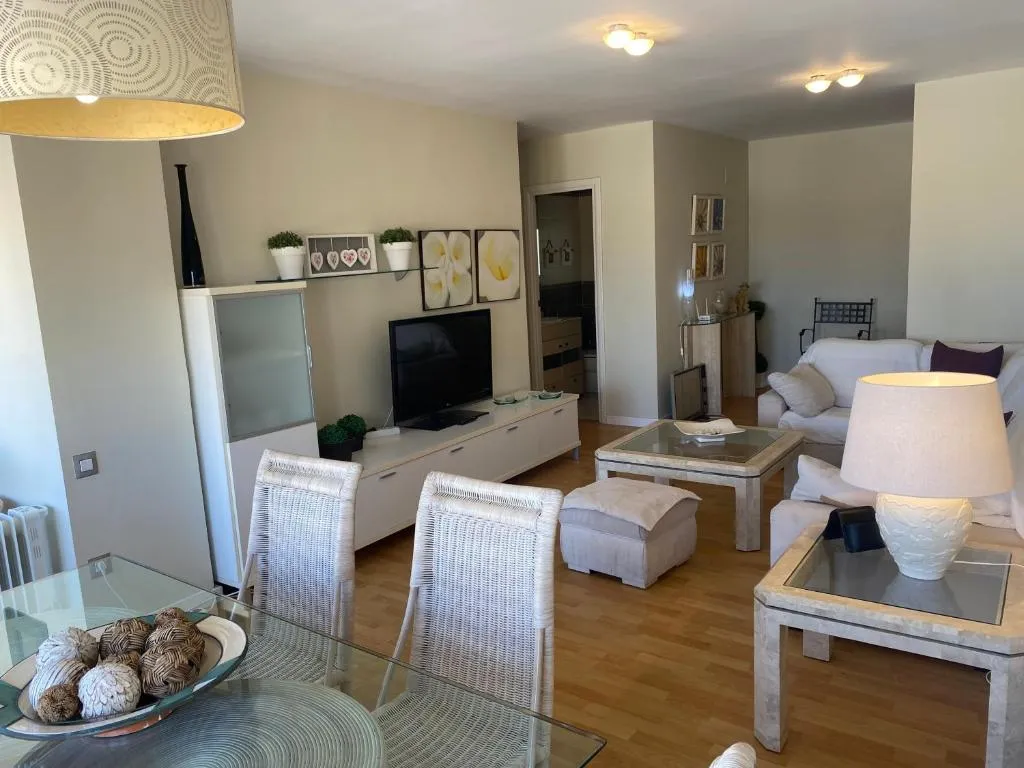 Imagen 3 de Cozy Apartment in a Beachfront Complex