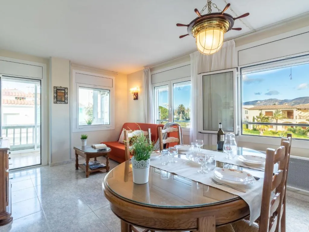 Imagen 1 de Apartment Sol i Canal by Interhome