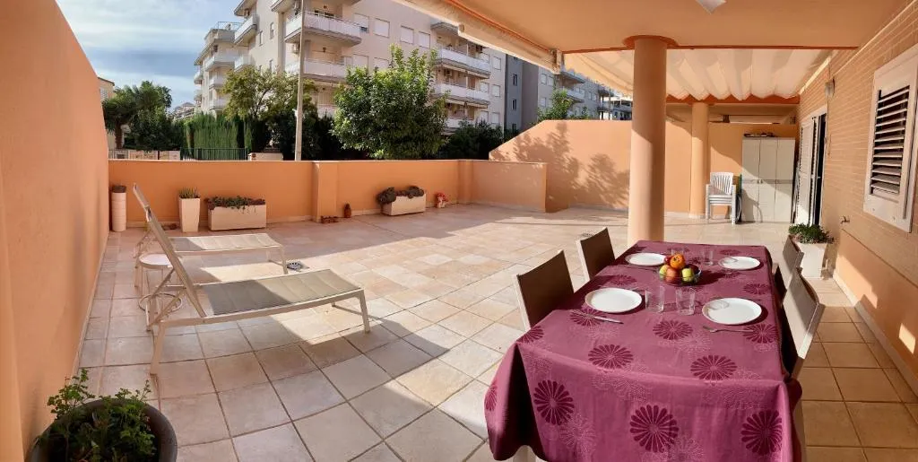 Imagen de Apartamento Nuevo con Gran Terraza y Wifi en Canet