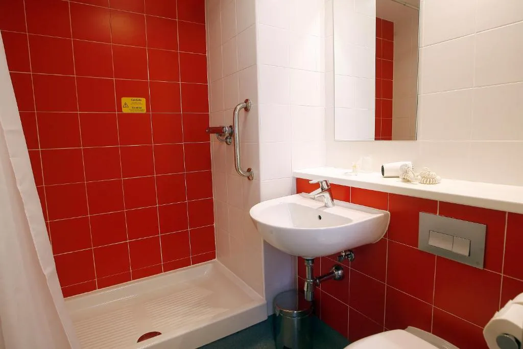 Imagen 2 de Travelodge Valencia Aeropuerto