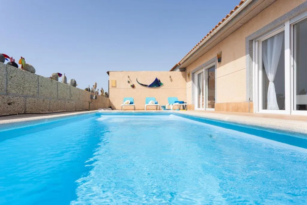Imagen de Casa Almendra - Private pool - Ocean View - BBQ - Garden - Terrace - Free Wifi - Child & Pet-Friendly - 4 bedrooms - 8 people