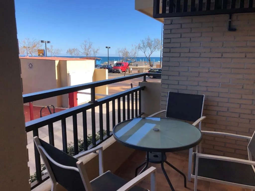 Imagen de Moderno Apartamento en Primera línea Paseo Marítimo Fuengirola