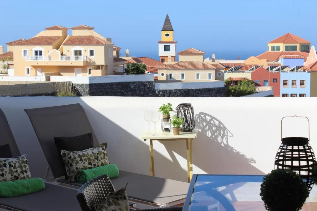 Imagen 2 de The Paradise Suites by Anne, charm apartment in Adeje