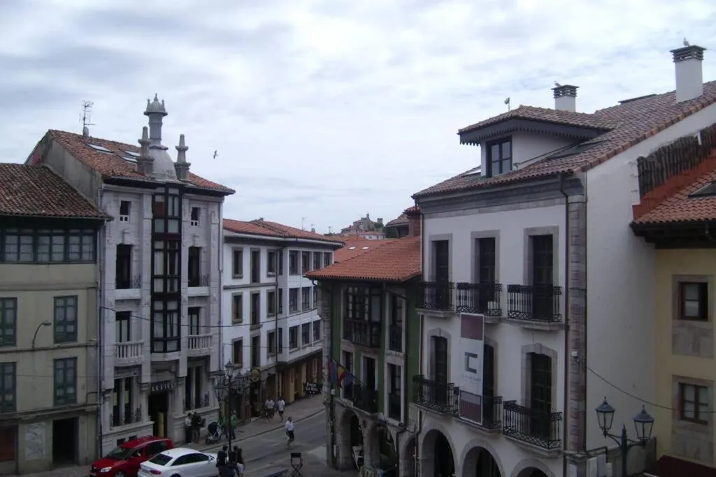 Imagen 3 de ApartamentosArturo Llanes LaPlaza Atico céntrico