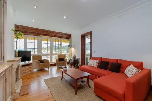 Primera Planta casa con finca cerrada.