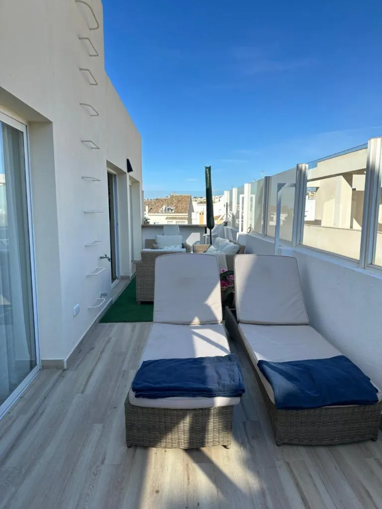 Imagen 3 de La Cala Penthouse Retreat