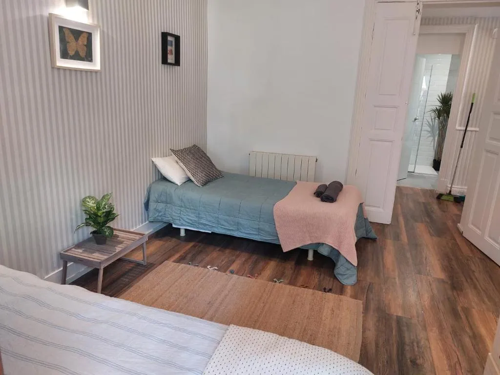 Imagen 4 de Getxo Beach Apartment by Getxo Garden Houses