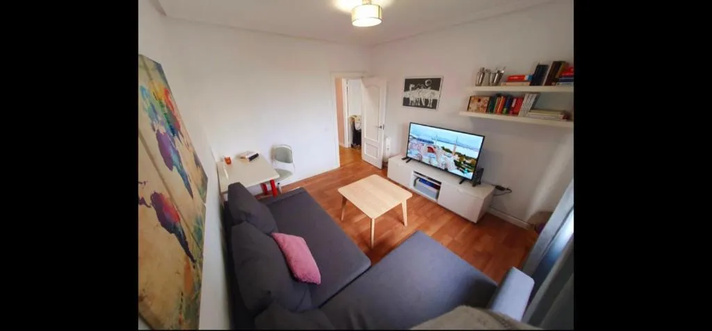 Imagen 2 de Apartamento en Gijón Arbeyal