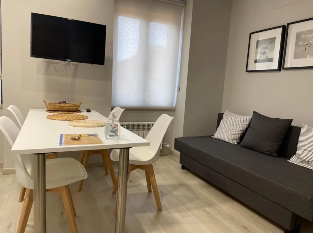 Imagen 6 de Apartamentos Puertas del Orbigo