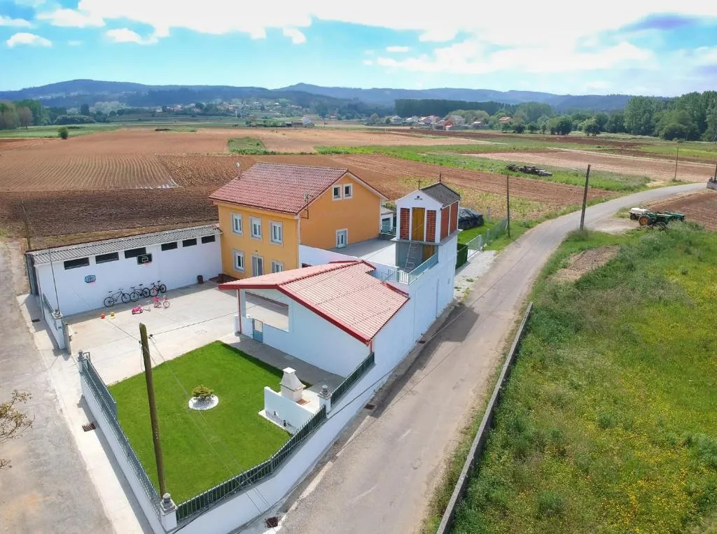 Imagen 1 de AG Casa Belenda con jardín 11pax Santiago a 40km