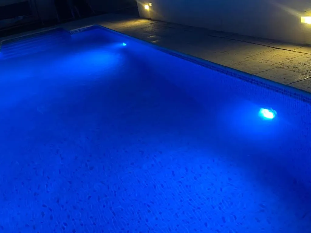 Imagen 1 de Casa con Gran Piscina particular cerca playa