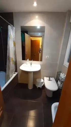 Apartamentos Auhabitat Zaragoza, edificio de apartamentos turísticos