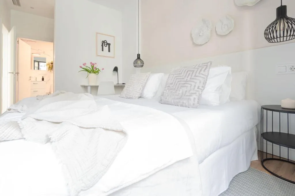 Imagen 6 de ☆Centric Spacious⎮7 balconies⎮Brand new ⎮Aircon ☆