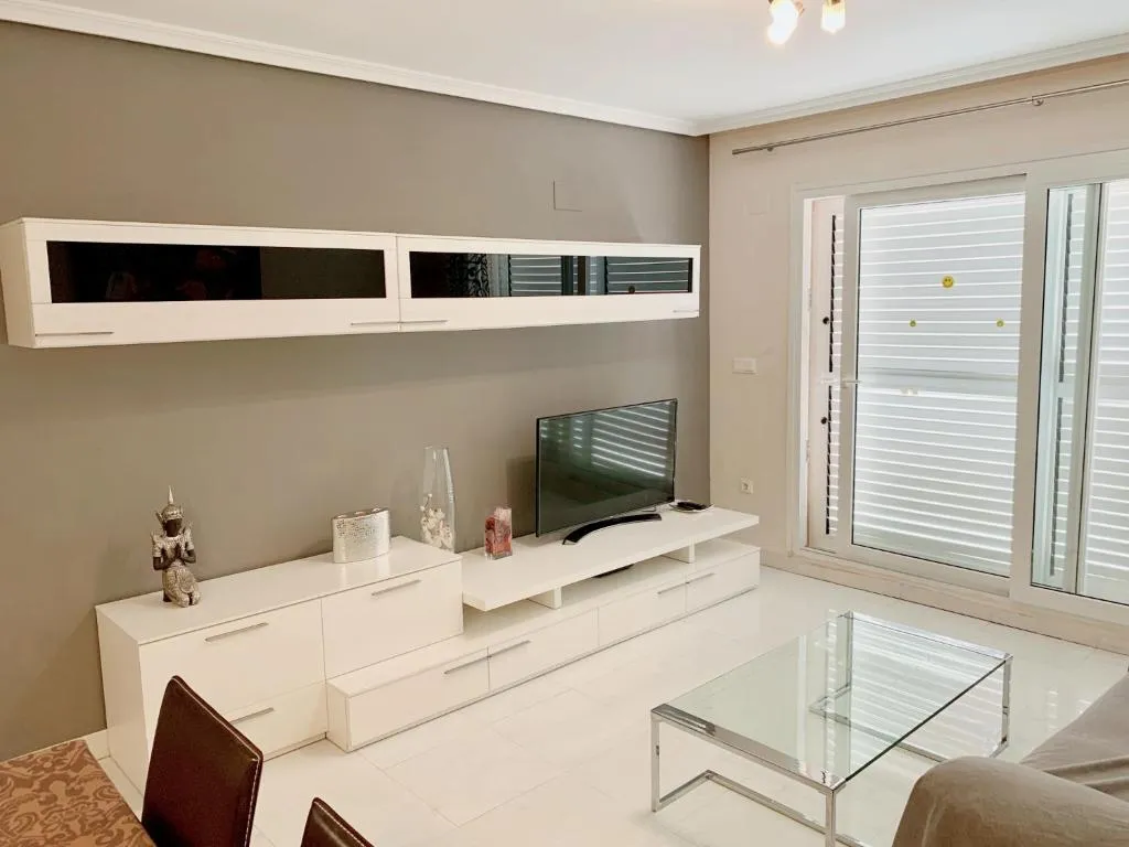 Imagen 2 de Apartamento Nuevo con Gran Terraza y Wifi en Canet