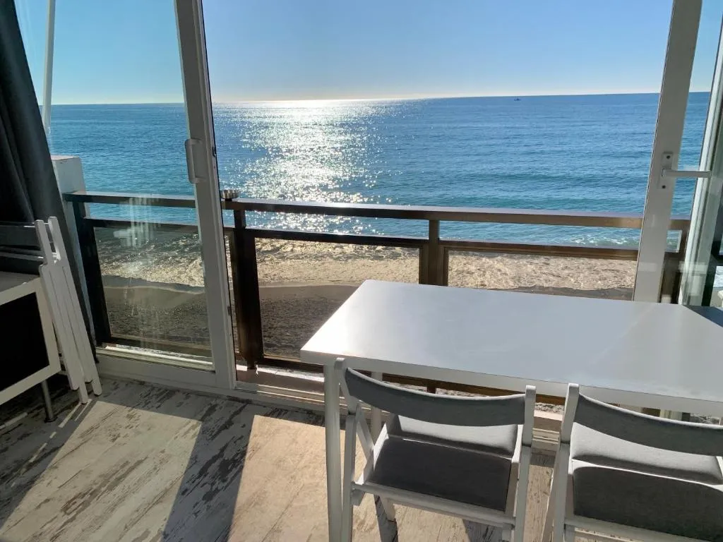 Imagen de Malibu - “Vive en la playa” “Live on the beach”