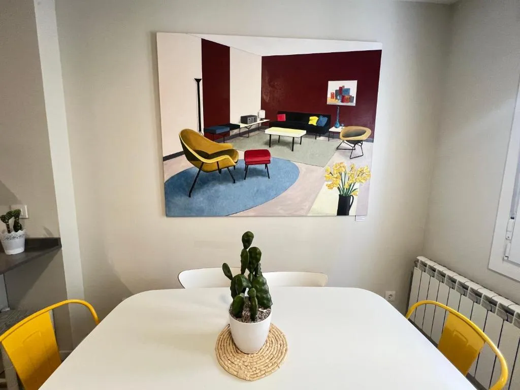 Imagen 4 de EL RINCON DE LA MERCED junto Laurel Aire acondicionado By Apartamentos Logroño org