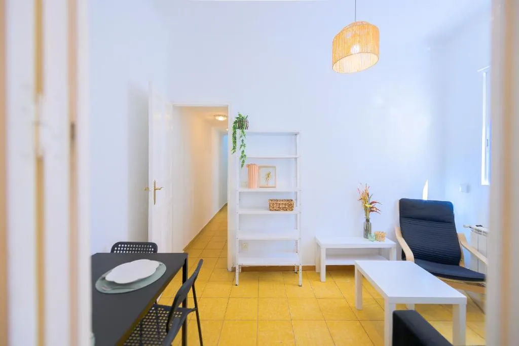 Imagen 4 de For You Rentals Encantadora vivienda TEMPORAL de 3 habitaciones en Madrid AME49