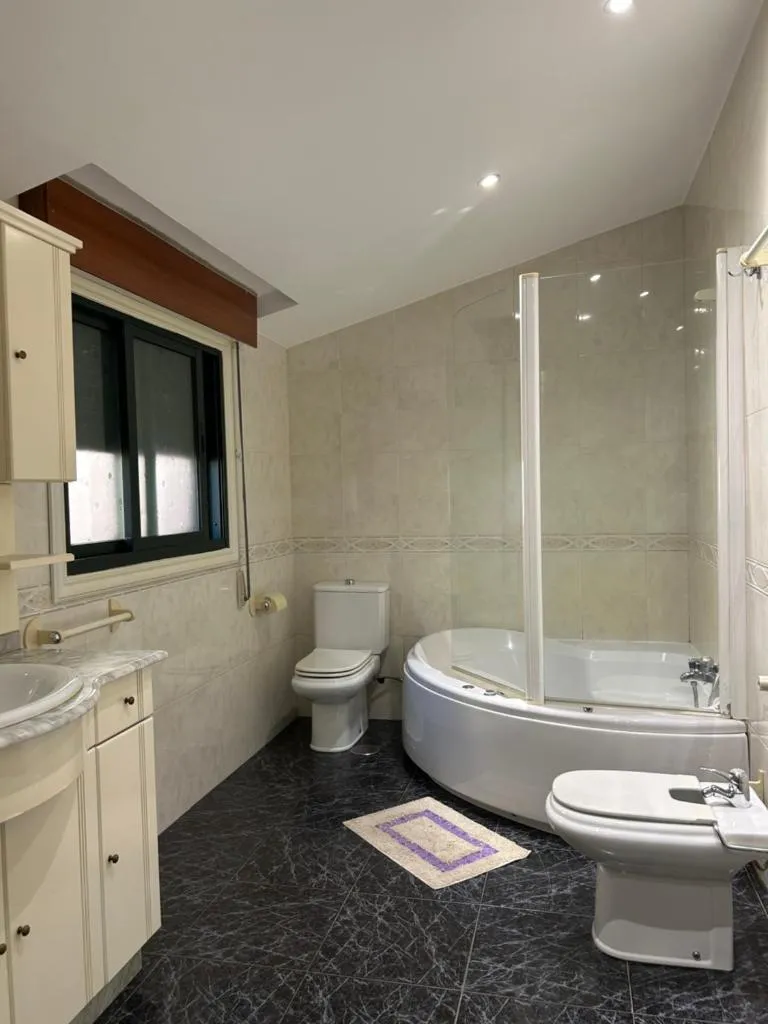 Imagen 7 de Casa Robleda, Piscina privada y Jacuzzi