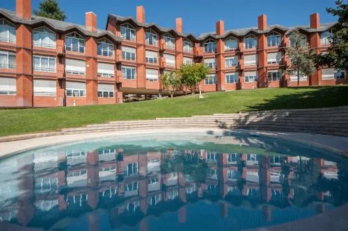 elegante apartamento con parking y gym en urbanización de Lujo en Aravaca