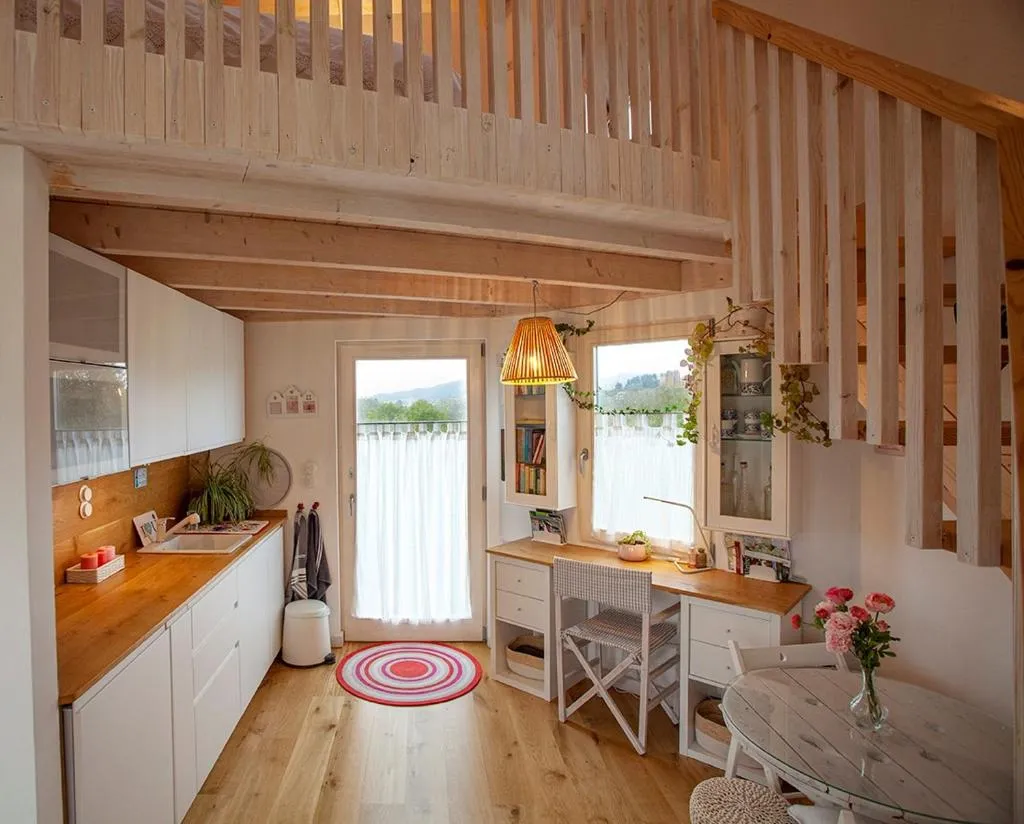 Imagen de Artizar Gunea yurta con jardín