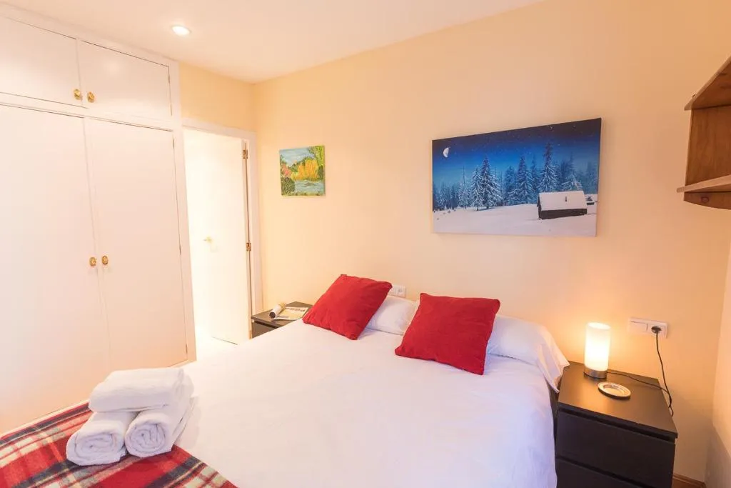 Imagen 7 de Lake by PIRINEOS 360 - Sencillo y fresco - Ideal parejas