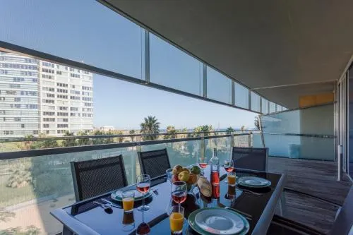 Unique Rentals-Seafront Luxe Suites