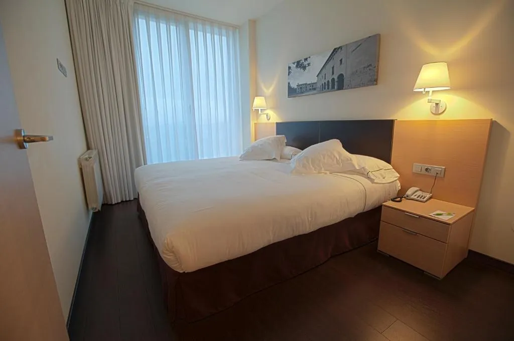 Imagen 6 de Hotel Jardines de Uleta Suites