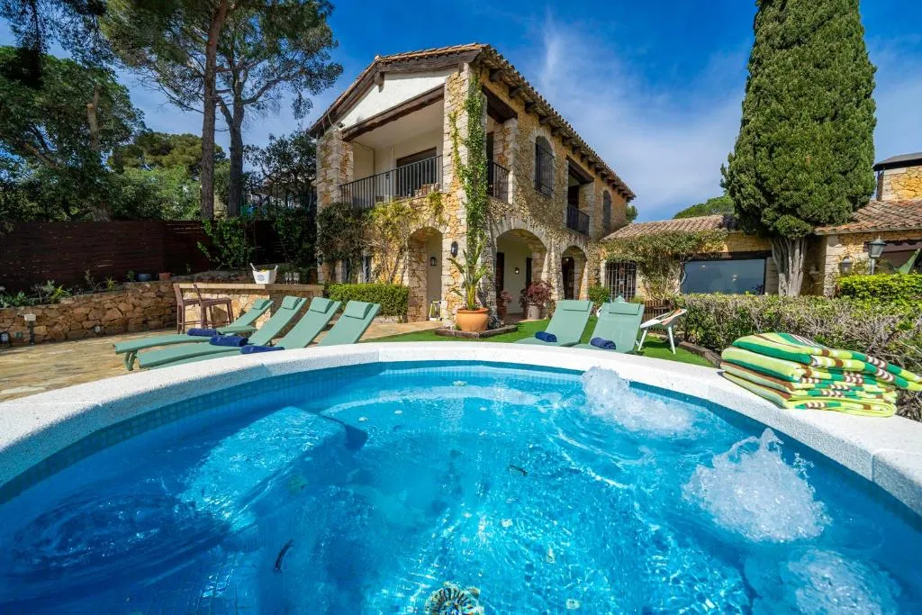 Imagen 1 de Villa Can Toni Lux Experience, ideal Familias con Vista Mar & AirCon