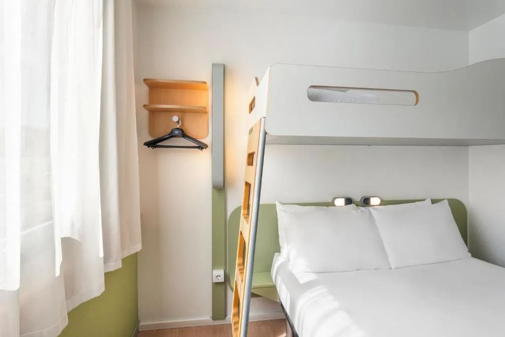 Imagen 3 de B&B HOTEL Zaragoza Plaza Mozart