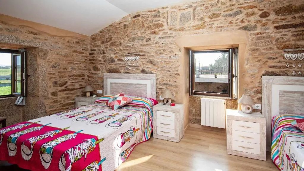 Imagen 6 de AG Casa Rústica Laxe con jardín y playa a 7km
