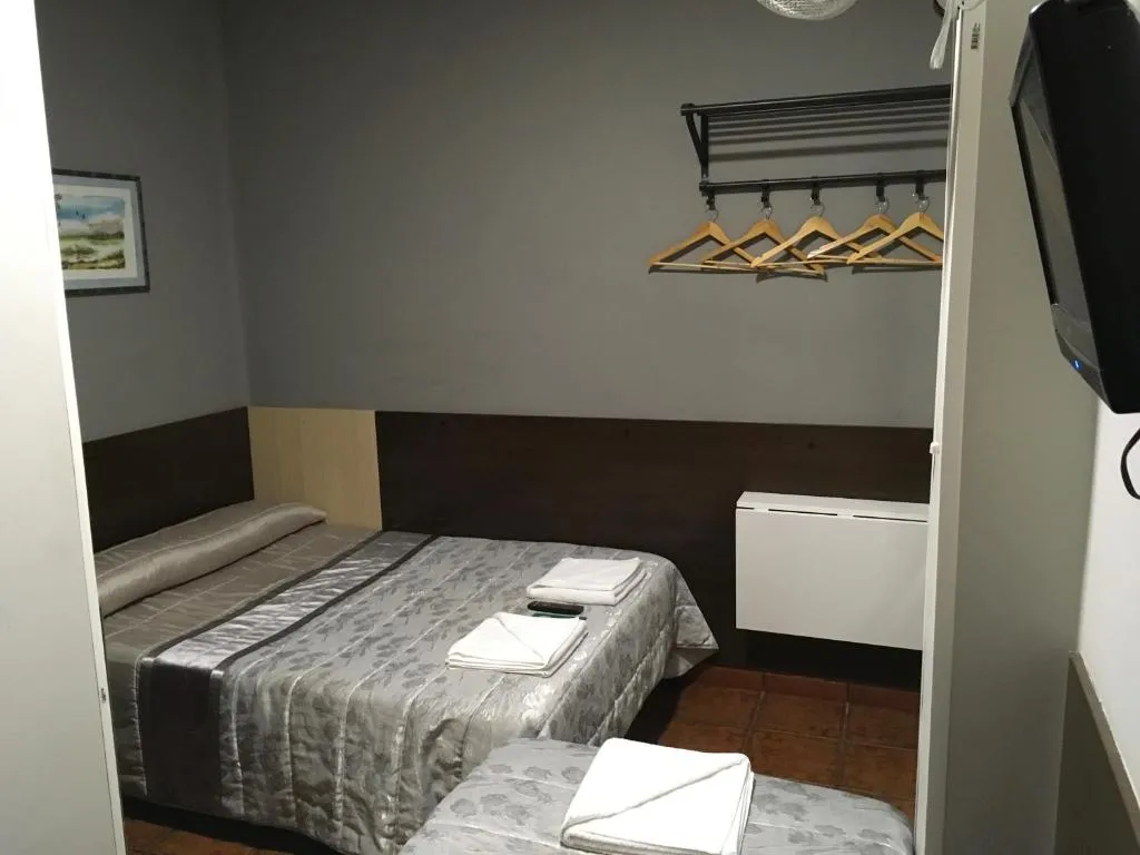 Imagen 3 de Pensión La Bilbaina - Albergue Logroño