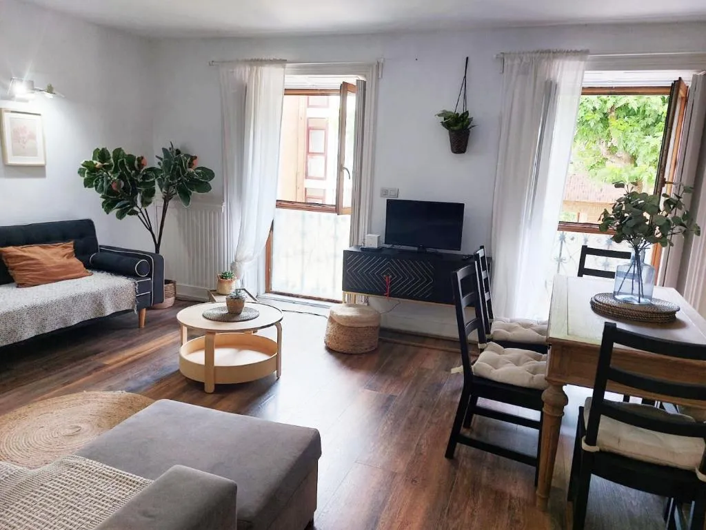 Imagen de Getxo Beach Apartment by Getxo Garden Houses