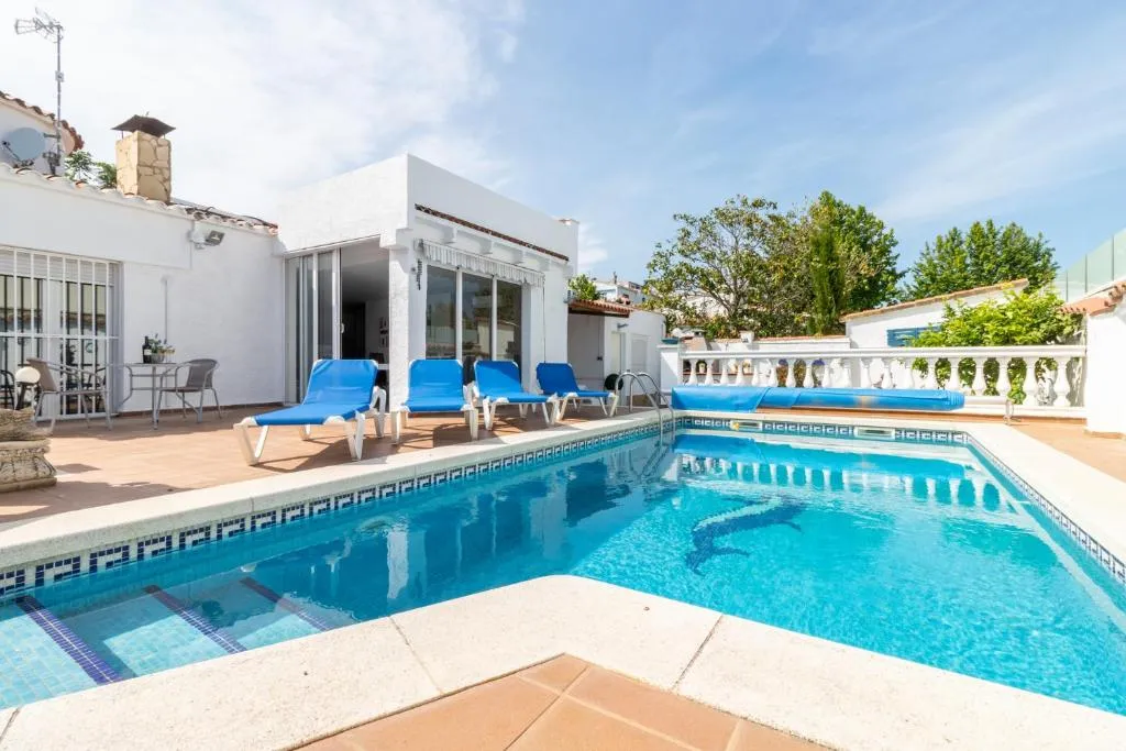 Imagen de Goldhome - Montgri - Piscina climatizada