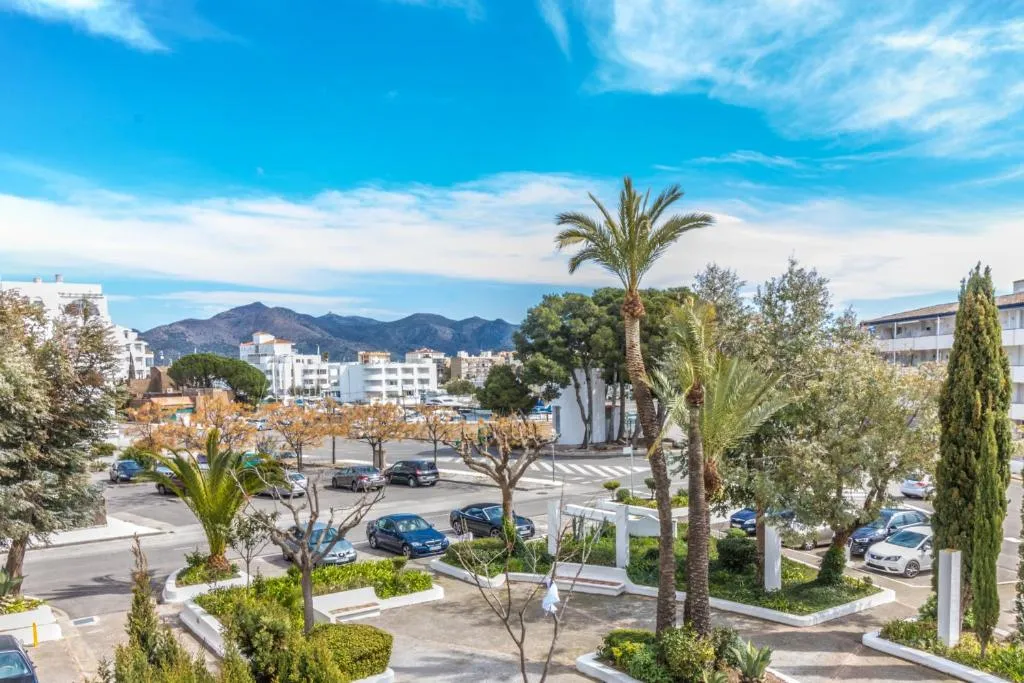 Imagen de Holidays Royal Marine